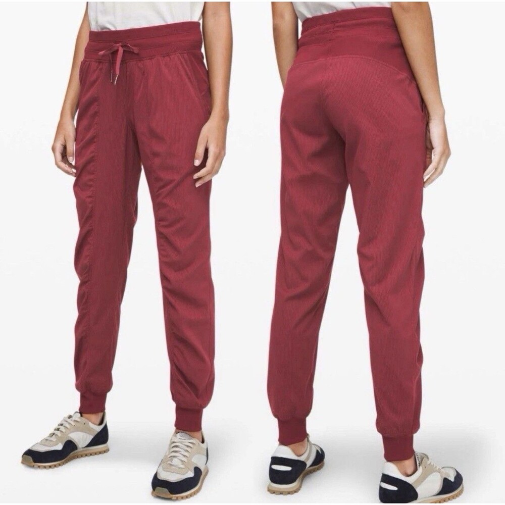 Lululemon dance studio joggers Chianti red size 8 W5BPJS 28” Length Athleisure